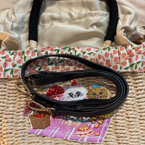 handmade kittens embroidered straw bag, - Picture 5 of 8